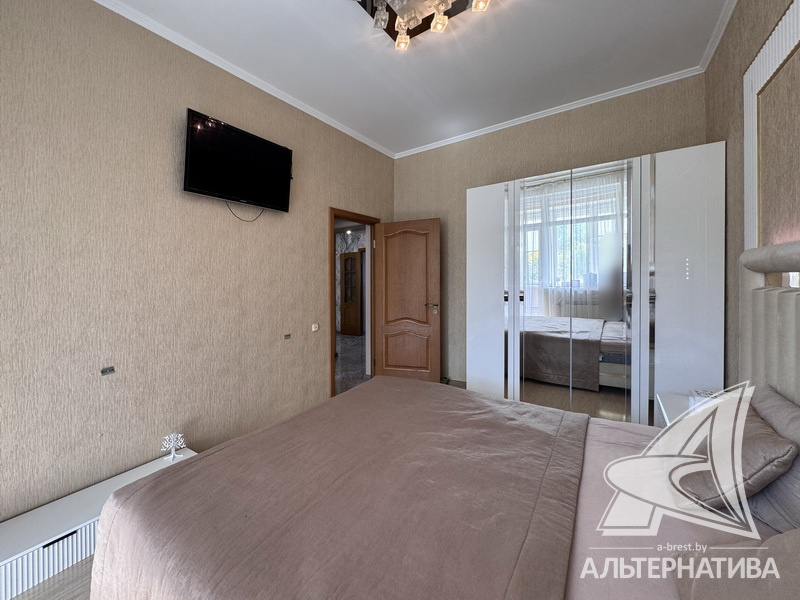  101кв.м., комнат 3, г. Брест (КОВАЛЕВО)