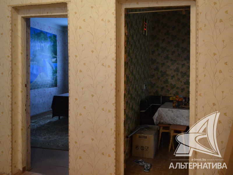  99.3кв.м., комнат 3, Брестский р-н