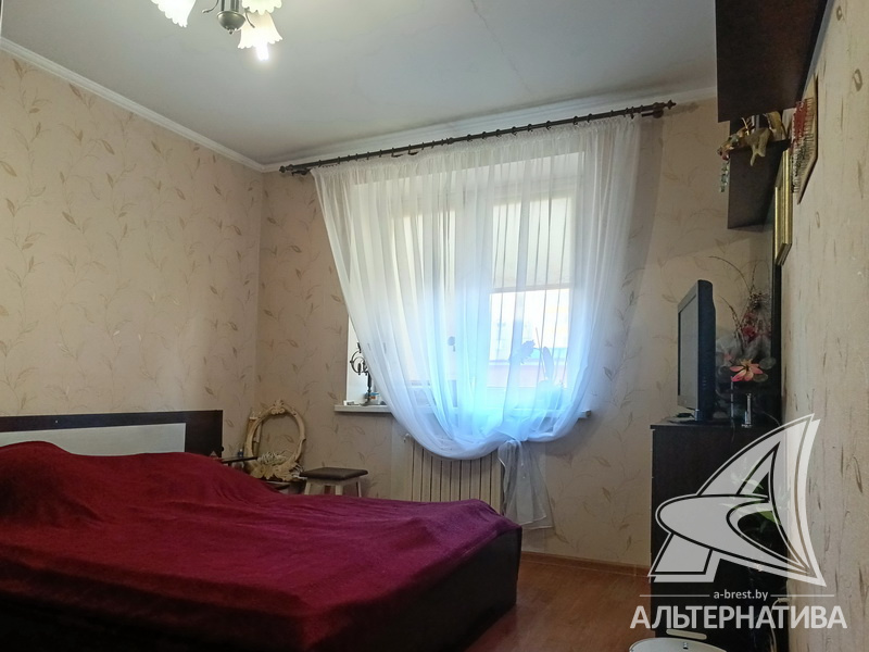  77кв.м., комнат 3, г. Брест (ВОСТОК)