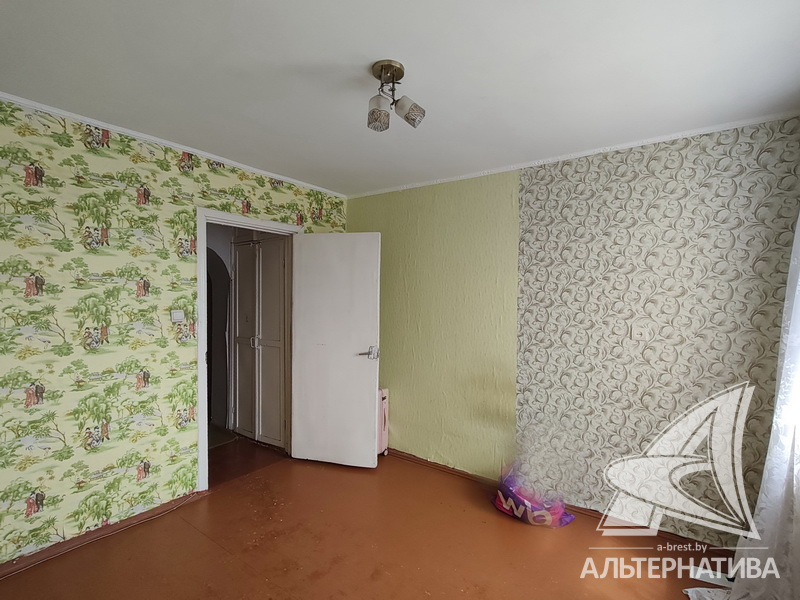  57.3кв.м., комнат 3, Каменецкий р-н