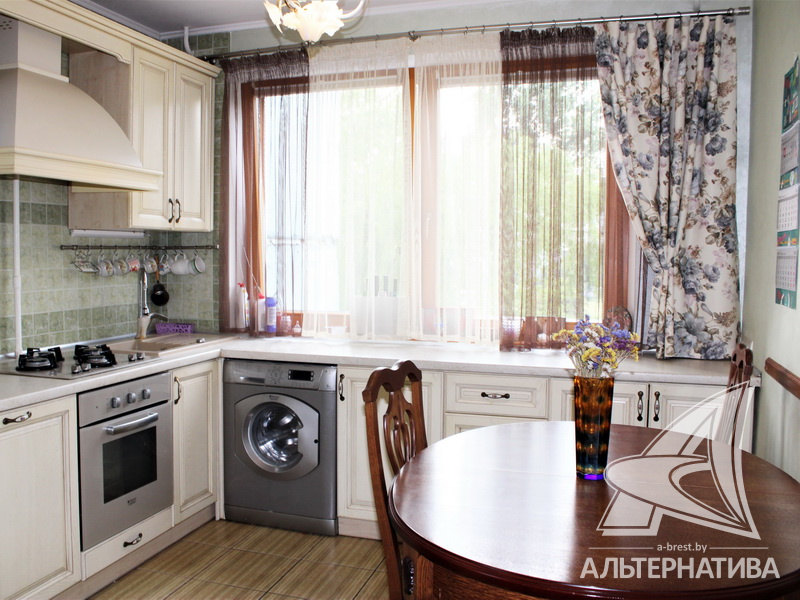  68.8кв.м., комнат 3, г. Брест (ВОСТОК)