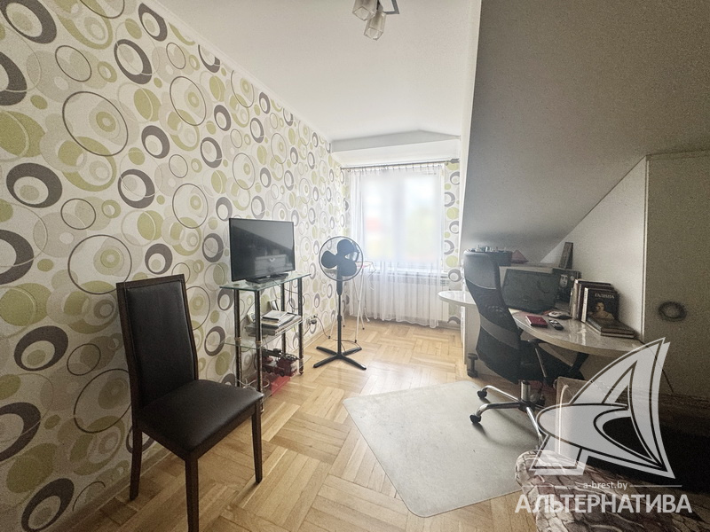  115.2кв.м., комнат 4, г. Брест (КОВАЛЕВО)