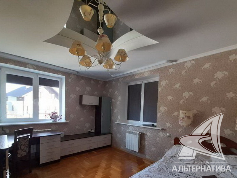  124.4кв.м., комнат 3, Брестский р-н