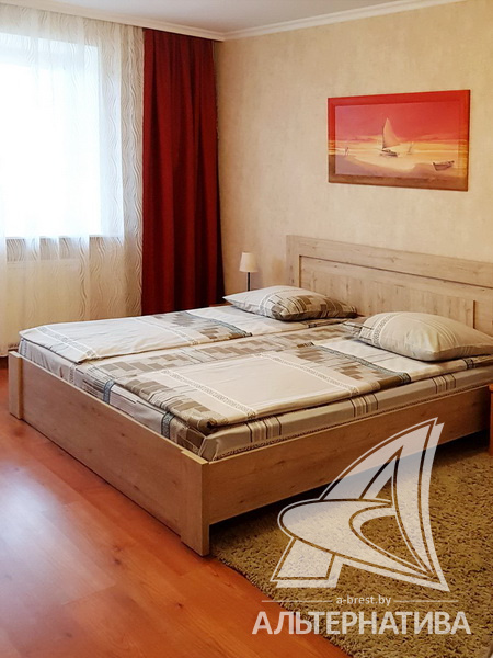  122.9кв.м., комнат 3, г. Брест (ЦЕНТР)