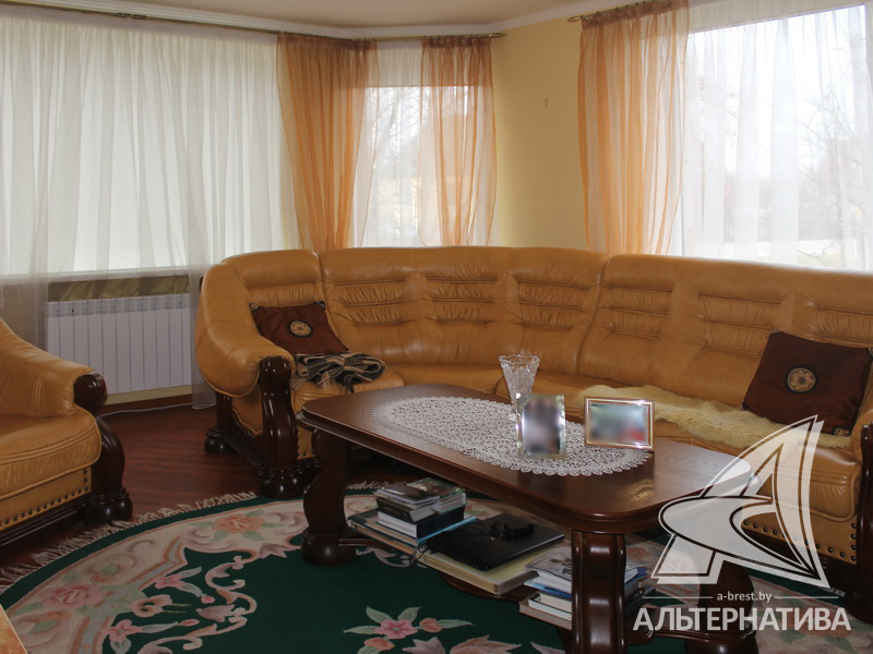  156.4кв.м. (участок 9.92 сот.), Кобринский р-н