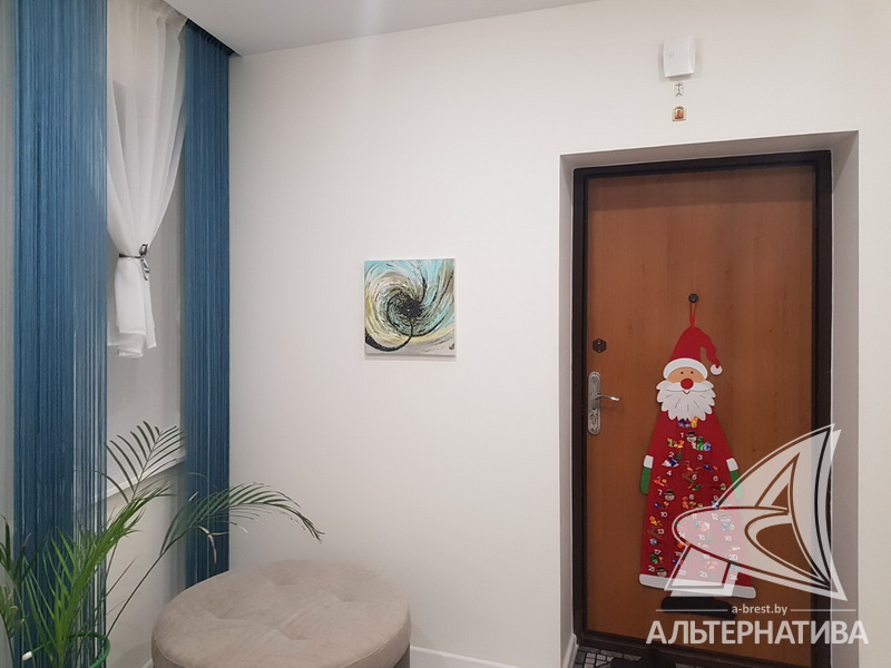  98.7кв.м., комнат 3, г. Брест (ЯМНО-ВЫЧУЛКИ)