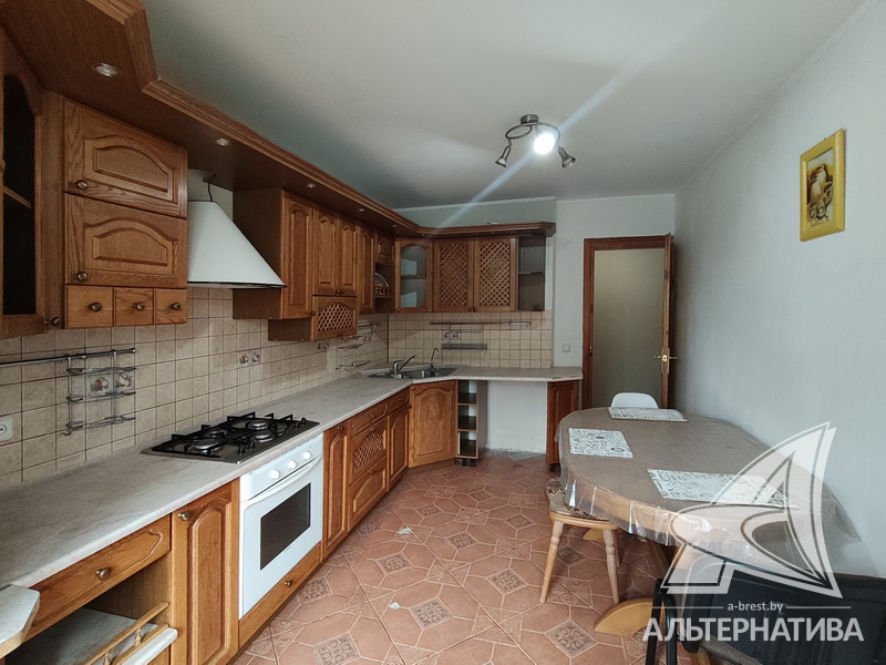  88.2кв.м., комнат 4, г. Брест (ЦЕНТР)