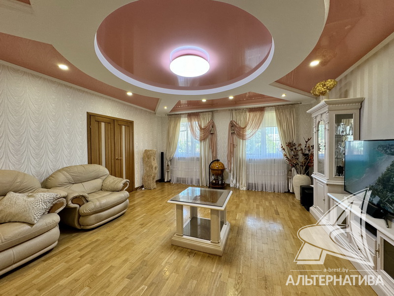  150.8кв.м. (участок 15 сот.), Кобринский р-н