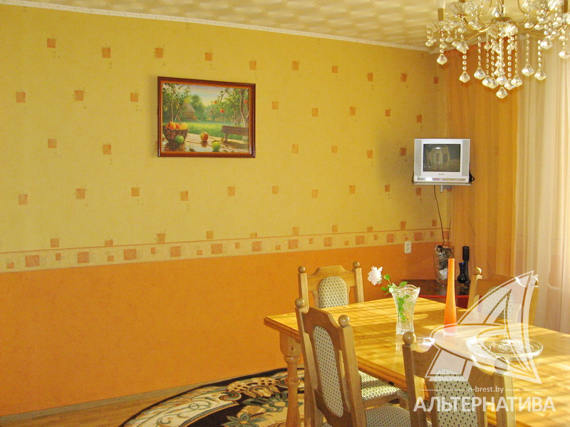  243.6кв.м. (участок 11.96 сот.), Кобринский р-н