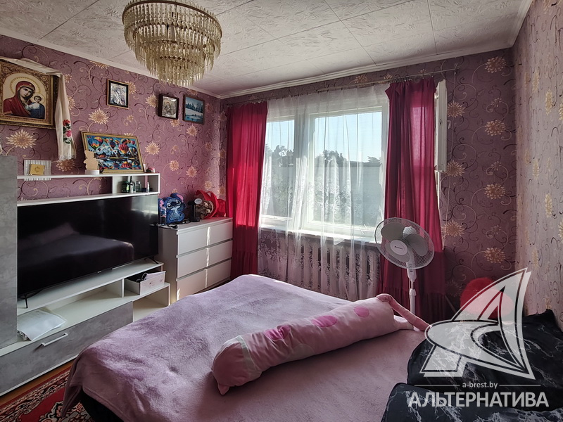  75.4кв.м., комнат 4, Кобринский р-н
