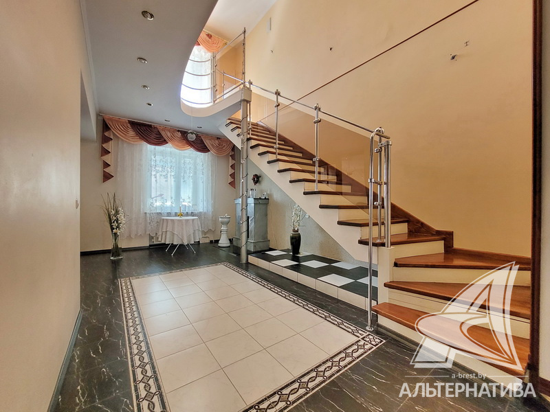  119.3кв.м., комнат 4, г. Брест (ЦЕНТР)