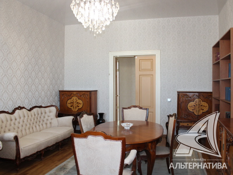  75.8кв.м., комнат 2, г. Брест (ЦЕНТР)