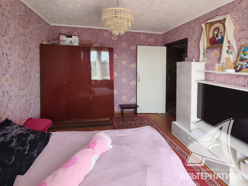  75.4кв.м., комнат 4, Кобринский р-н