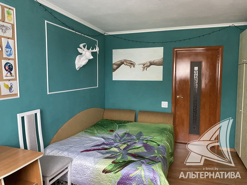  77.8кв.м., комнат 3, Каменецкий р-н