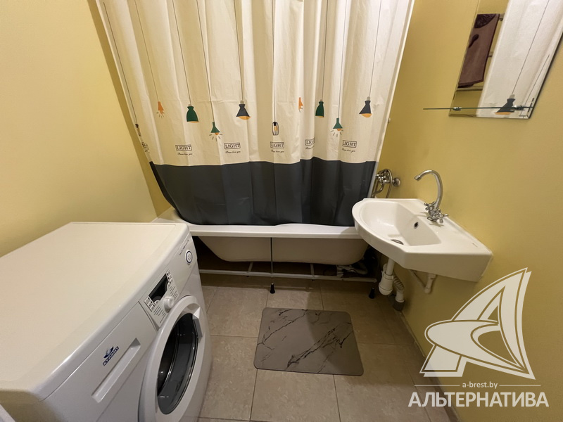  42.2кв.м., комнат 1, г. Брест (Лт. РЯБЦЕВА)