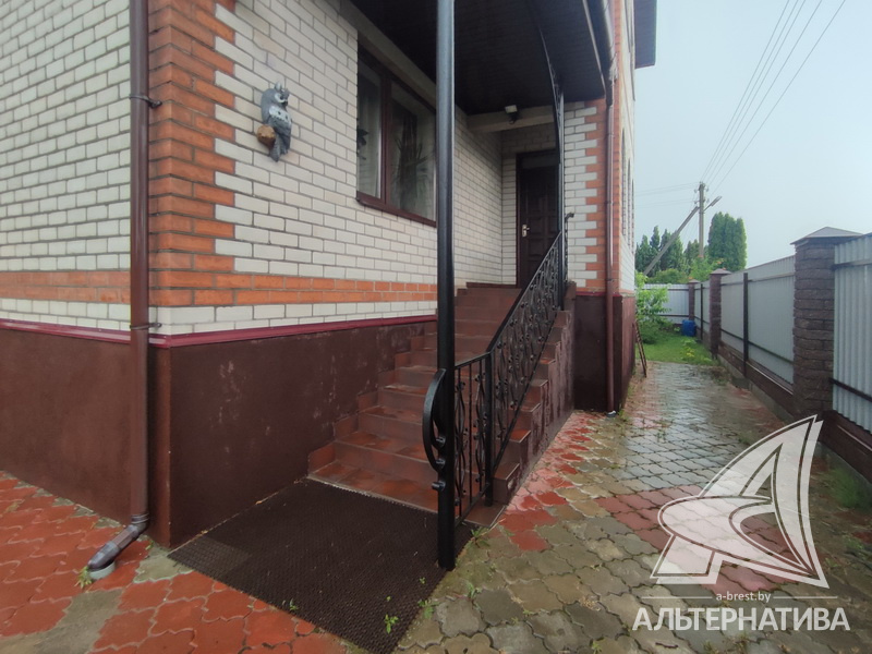  265.3кв.м. (участок 13.32 сот.), Кобринский р-н