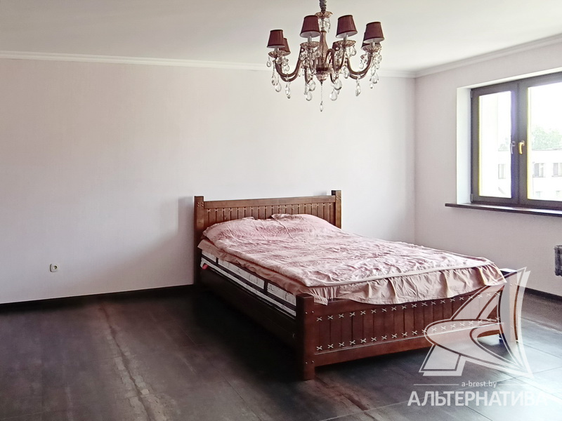  81.3кв.м., комнат 2, г. Брест (ЦЕНТР)