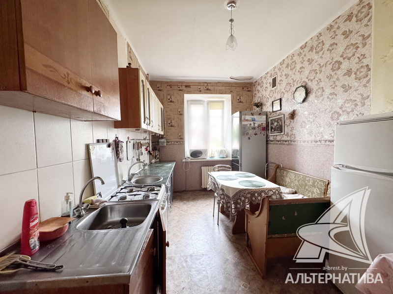  93.9кв.м., комнат , г. Брест (БРЕСТСКИХ ДИВИЗИЙ)