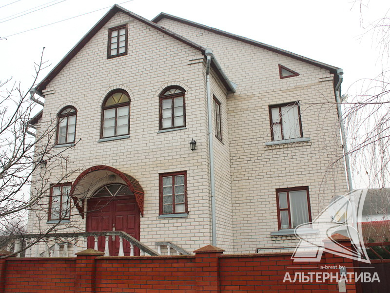  614.6кв.м. (участок 15.32 сот.), г. Брест (ВЕРЕСКОВЫЕ)