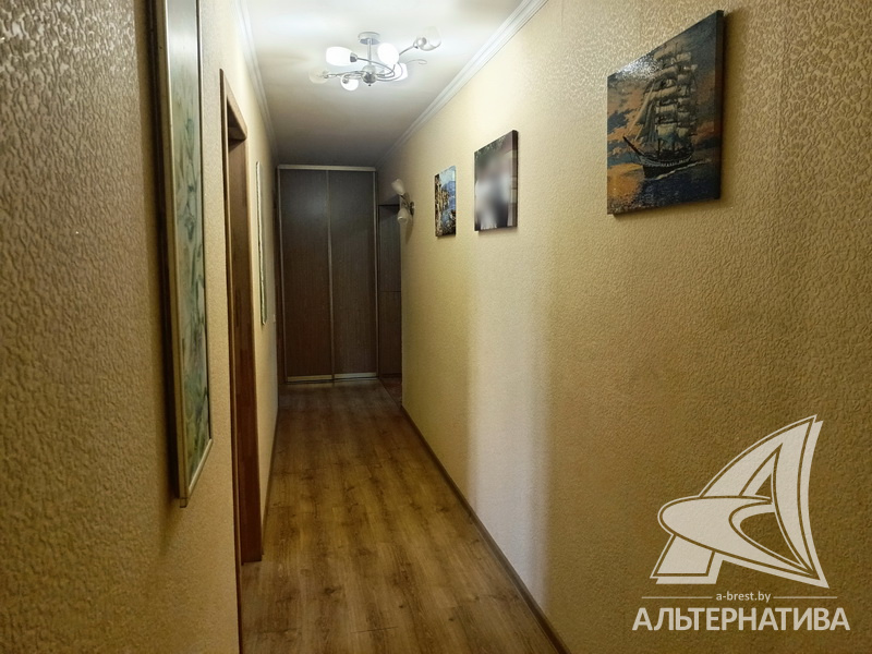  77кв.м., комнат 3, г. Брест (ВОСТОК)