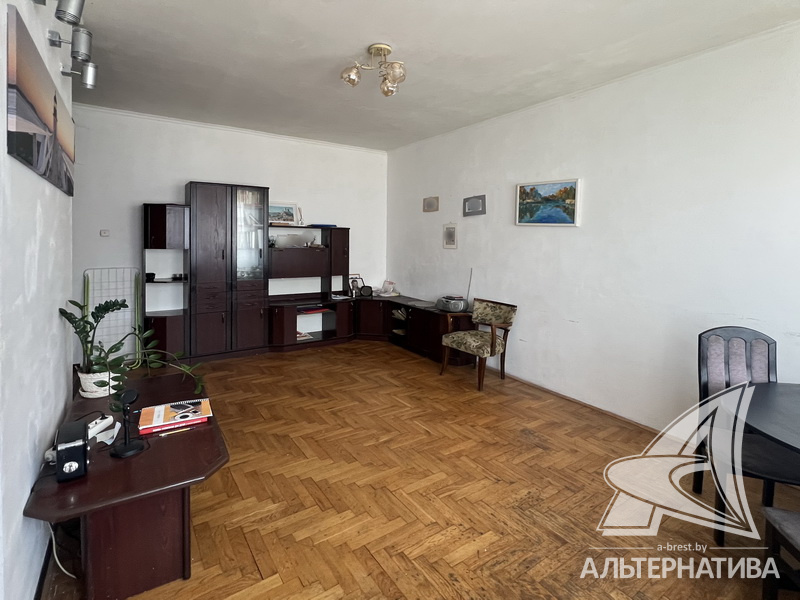  75.5кв.м., комнат 3, г. Брест (ЦЕНТР)