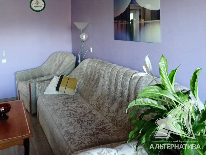  63.2кв.м., комнат 3, Кобринский р-н