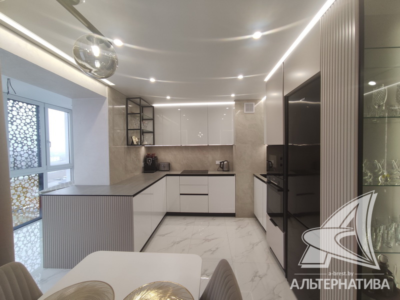  78.1кв.м., комнат 3, г. Брест (ЦЕНТР)