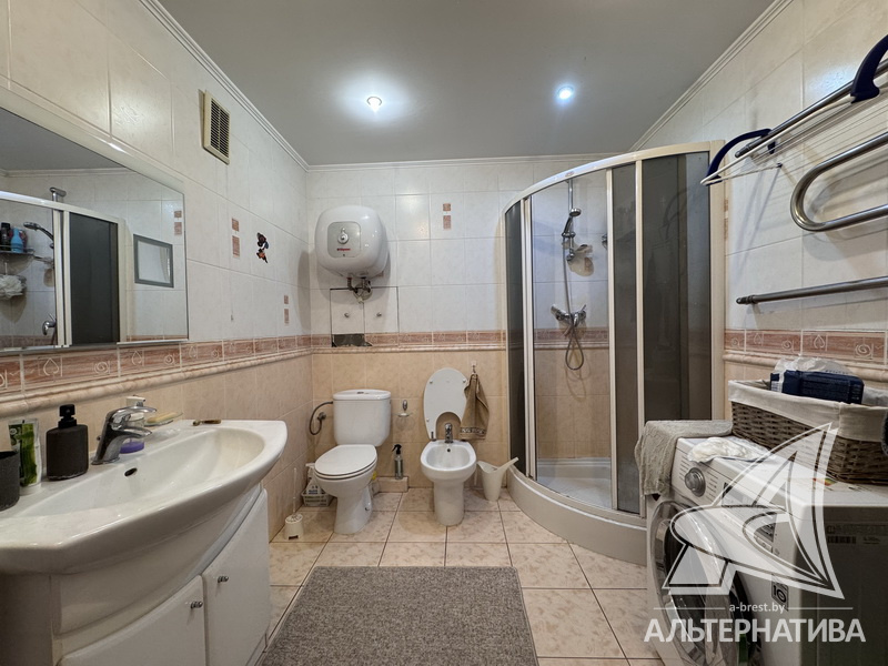  84.6кв.м., комнат 3, г. Брест (ЦЕНТР)