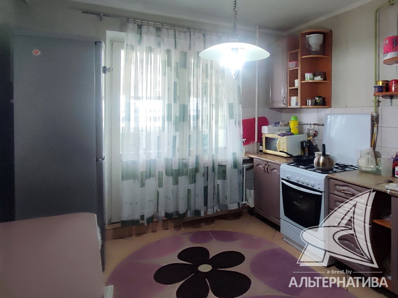  80кв.м., комнат 3, Кобринский р-н