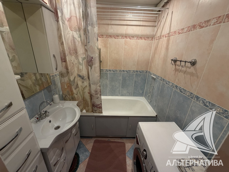  65кв.м., комнат 3, г. Брест (ГОБК)