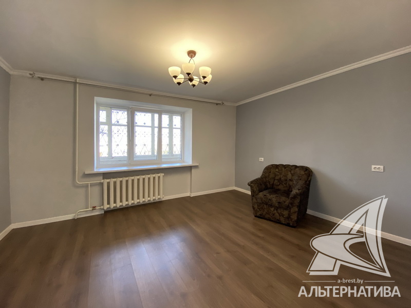  69.7кв.м., комнат 3, г. Брест (ДУБРОВКА)