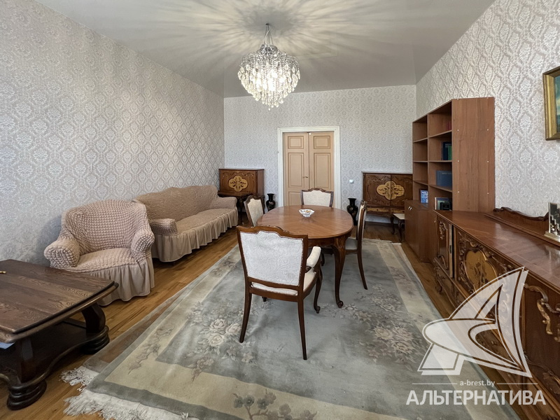 75.8кв.м., комнат 2, г. Брест (ЦЕНТР)