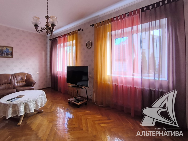  301.4кв.м. (участок 7.22 сот.), г. Брест (ПУГАЧЕВО)