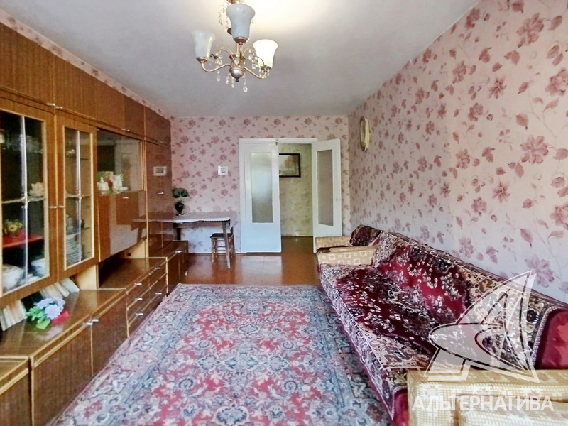  69.2кв.м., комнат 3, Кобринский р-н