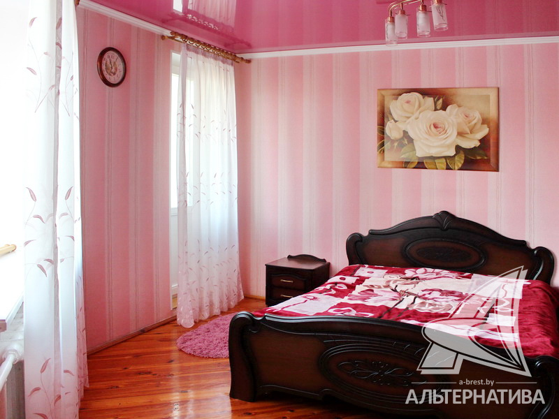  80.6кв.м., комнат 3, г. Брест (ЦЕНТР)