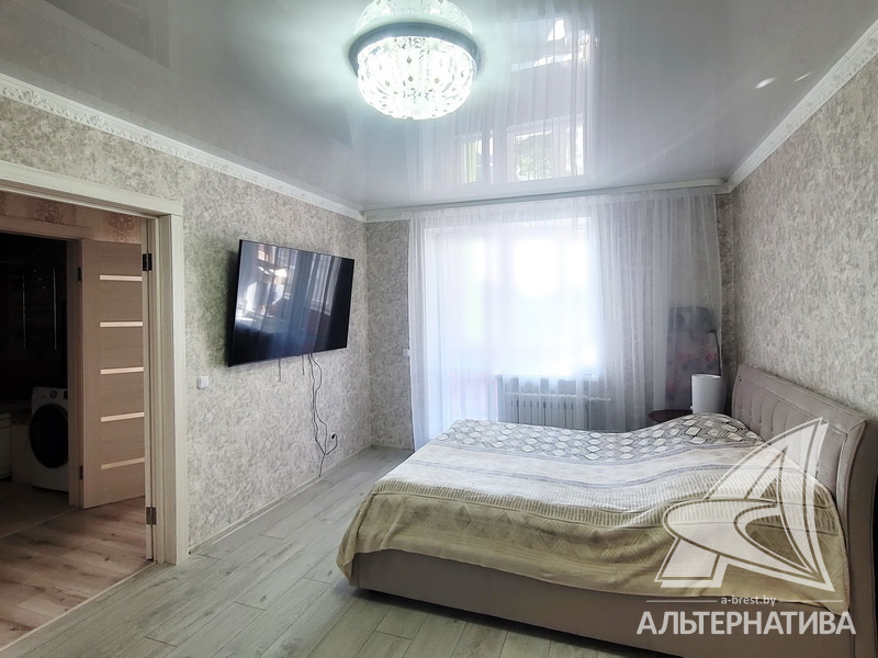  36кв.м., комнат 1, г. Брест (БРЕСТСКИХ ДИВИЗИЙ)