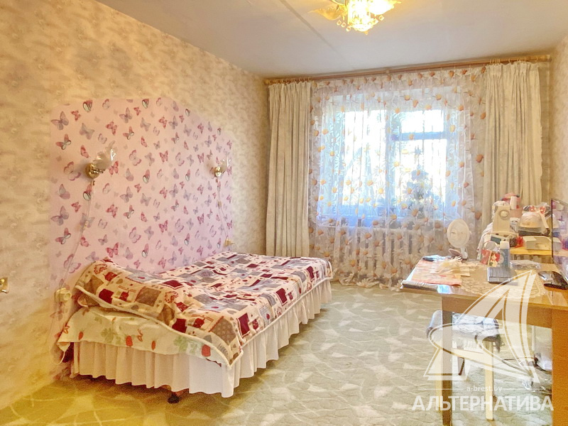 Квартира 48.7кв.м., комнат 2, Брестский р-н (1975)
