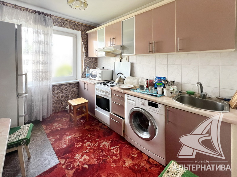  75.3кв.м., комнат 4, г. Брест (ВОСТОК)