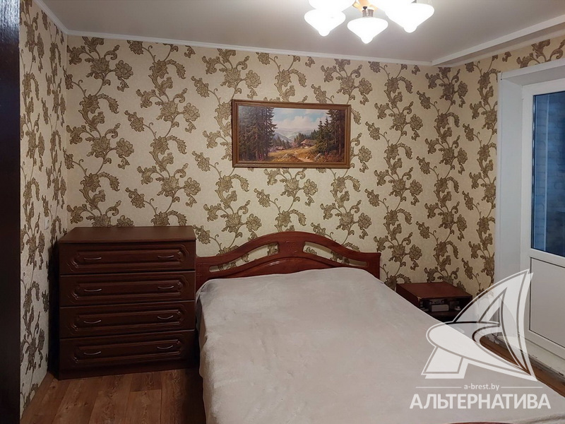  102.5кв.м., комнат 4, Брестский р-н