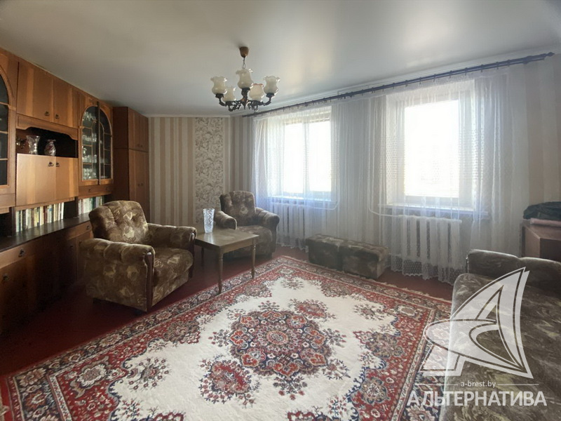  72.6кв.м., комнат 3, Кобринский р-н