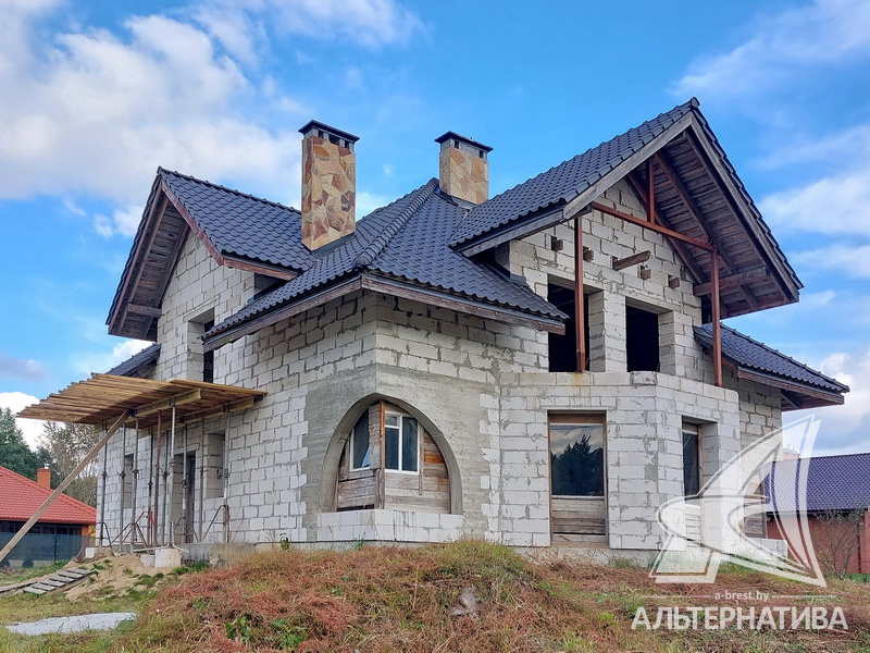 Дачный дом жилого типа 258.3кв.м. (участок 15.5 сот.), Брестский р-н