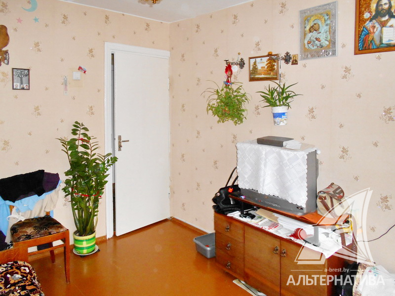  74.1кв.м., комнат 4, Каменецкий р-н