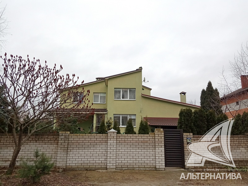  262.6кв.м. (участок 13.3 сот.), г. Брест (ПУГАЧЕВО)