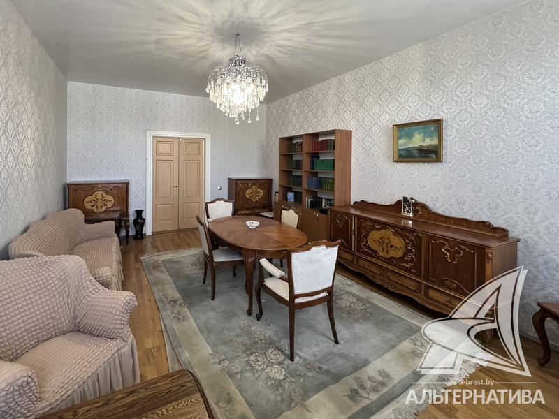  75.8кв.м., комнат 2, г. Брест (ЦЕНТР)