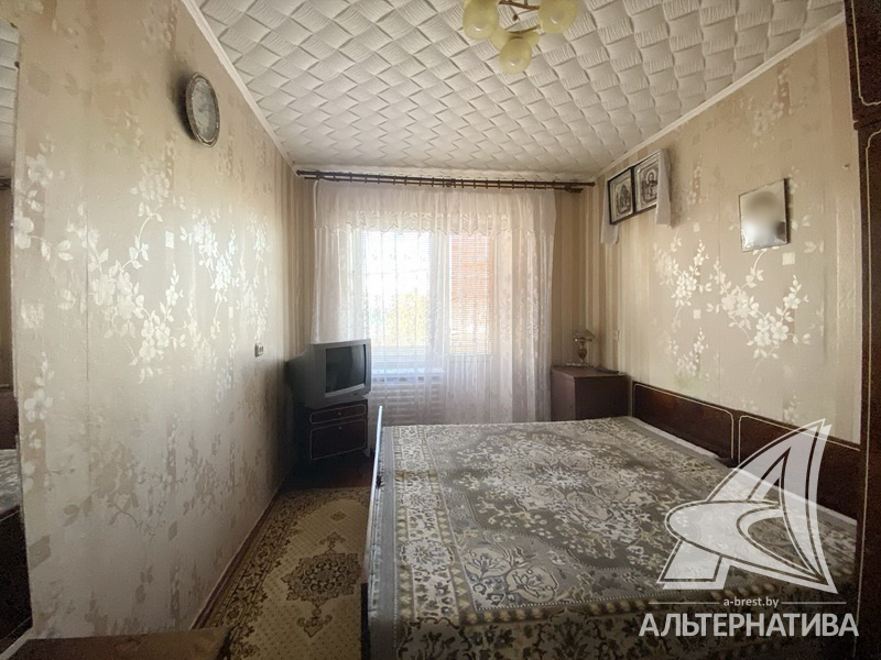  72.6кв.м., комнат 3, Кобринский р-н