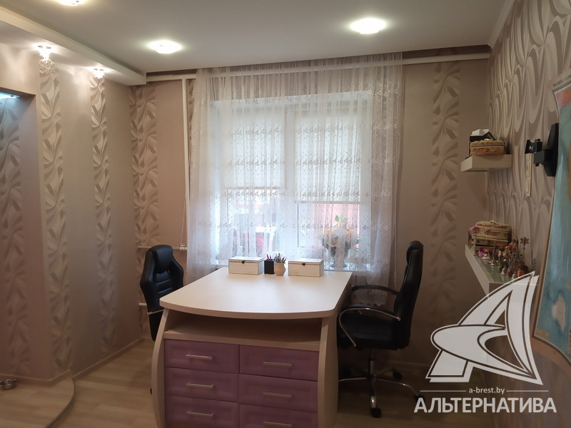  262.6кв.м. (участок 13.3 сот.), г. Брест (ПУГАЧЕВО)