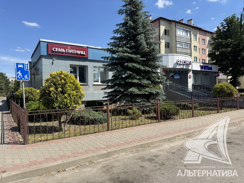 Административно-торговое здание 477.7м.кв. Кобринский