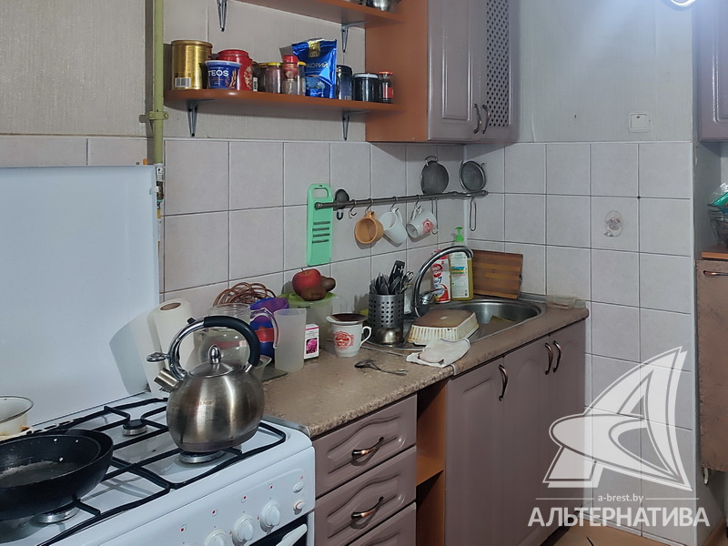  80кв.м., комнат 3, Кобринский р-н