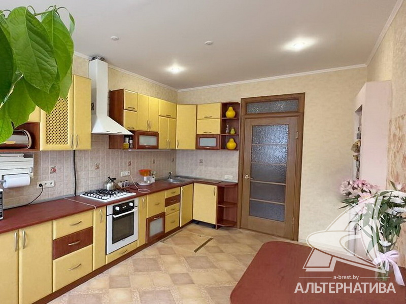  185.2кв.м. (участок 13.2 сот.), г. Брест (ВОЛЫНКА)