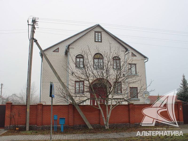  614.6кв.м. (участок 15.32 сот.), г. Брест (ВЕРЕСКОВЫЕ)